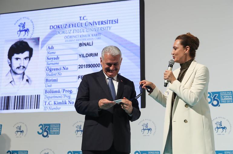 TBMM Başkanı Yıldırım devamsızlıktan atıldığı okula geri döndü