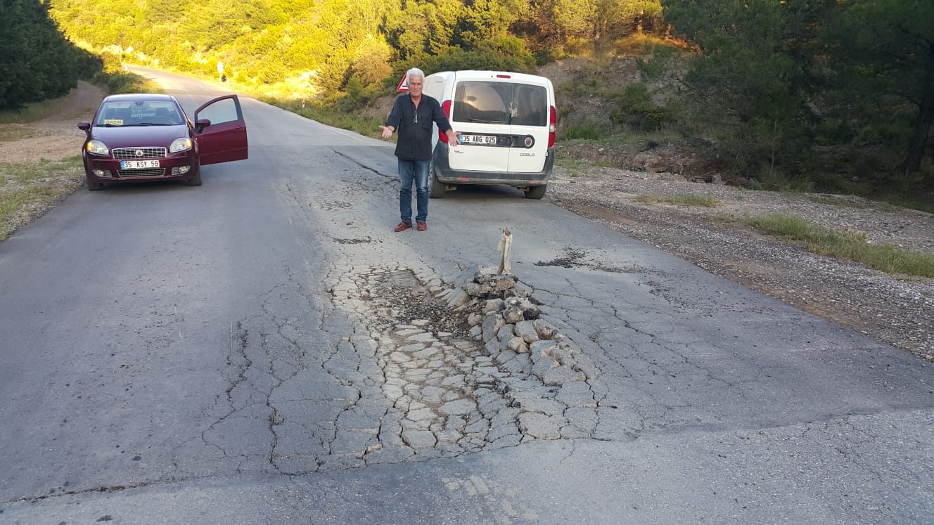 Karaburun halkı TIR'LARDAN BIKTI?
