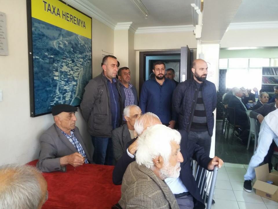 Derikliler'de bayrak değişimi