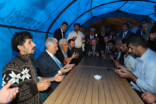 Yıldırım yerleşkeyi açtı, CHP'li Başkan'a teşekkür etti