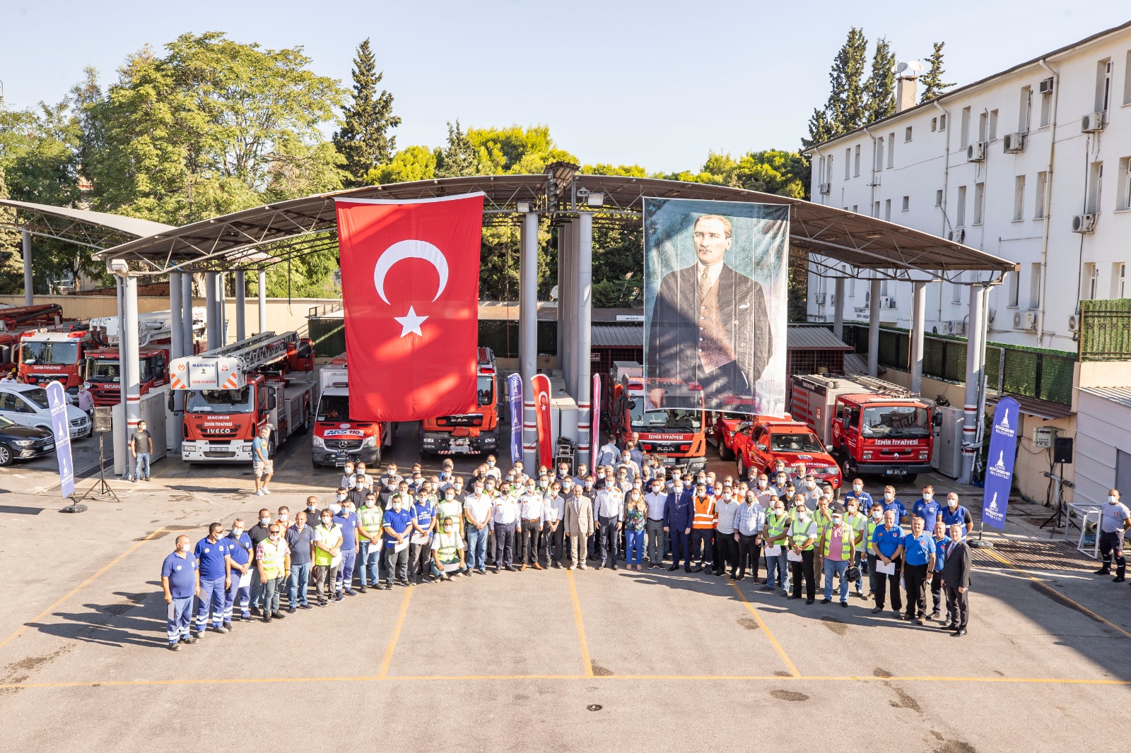 Soyer, yangın bölgesinden dönen belediye personelini ziyaret etti: “Bu gurur tarif edilemez”