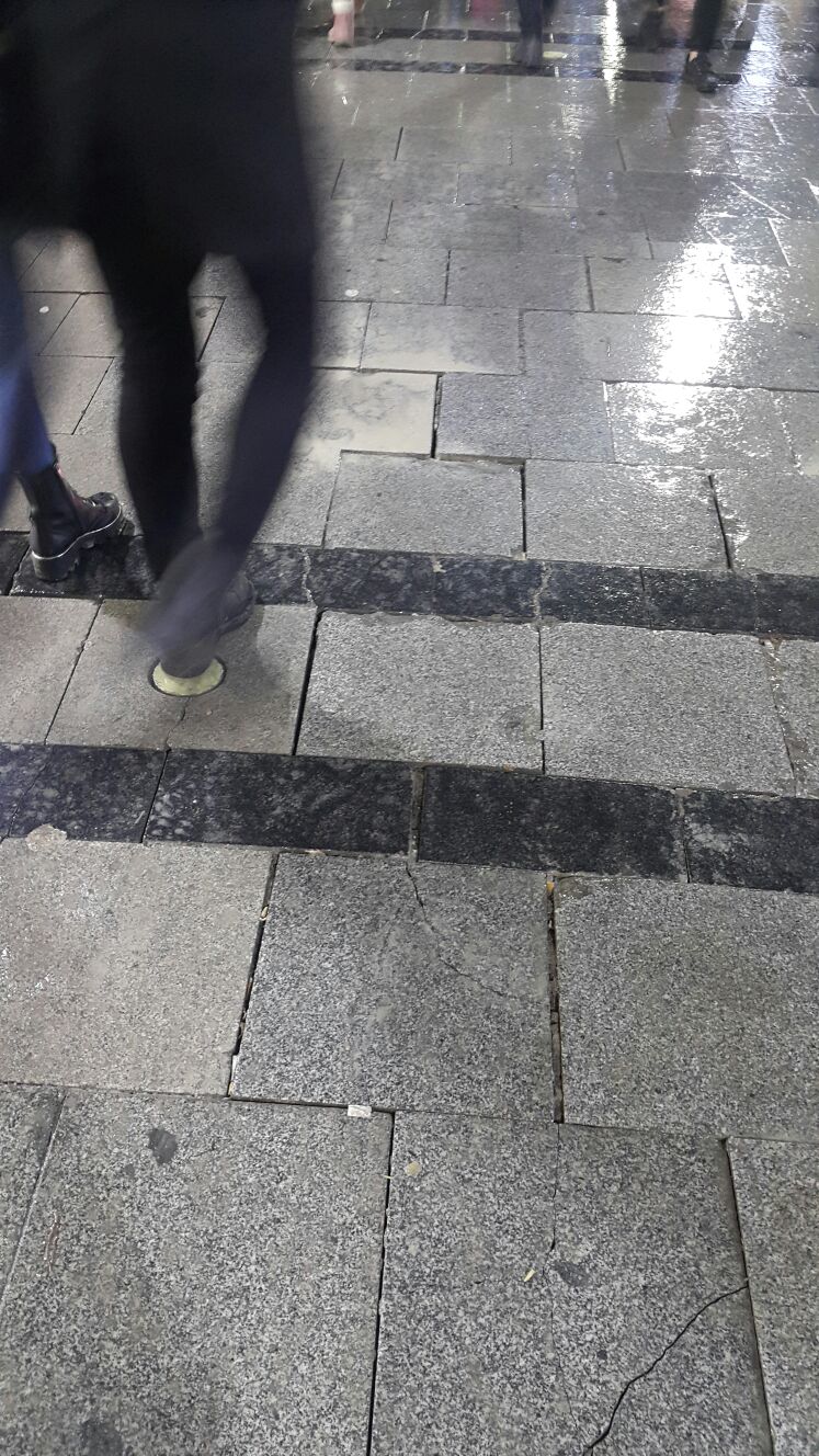 iZMiR'iN ÇiLESi BiTMiYOR