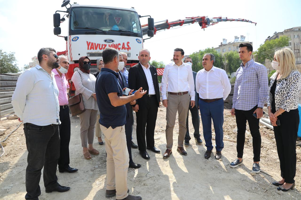 Karabağlar'a 30 okul müjdesi