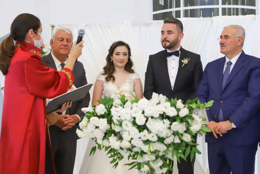 BİR ÖMÜR MUTLULUĞA “EVET” DEDİLER