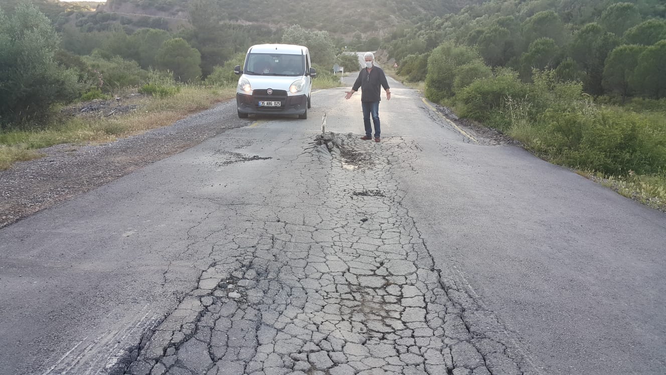 Karaburun halkı TIR'LARDAN BIKTI?