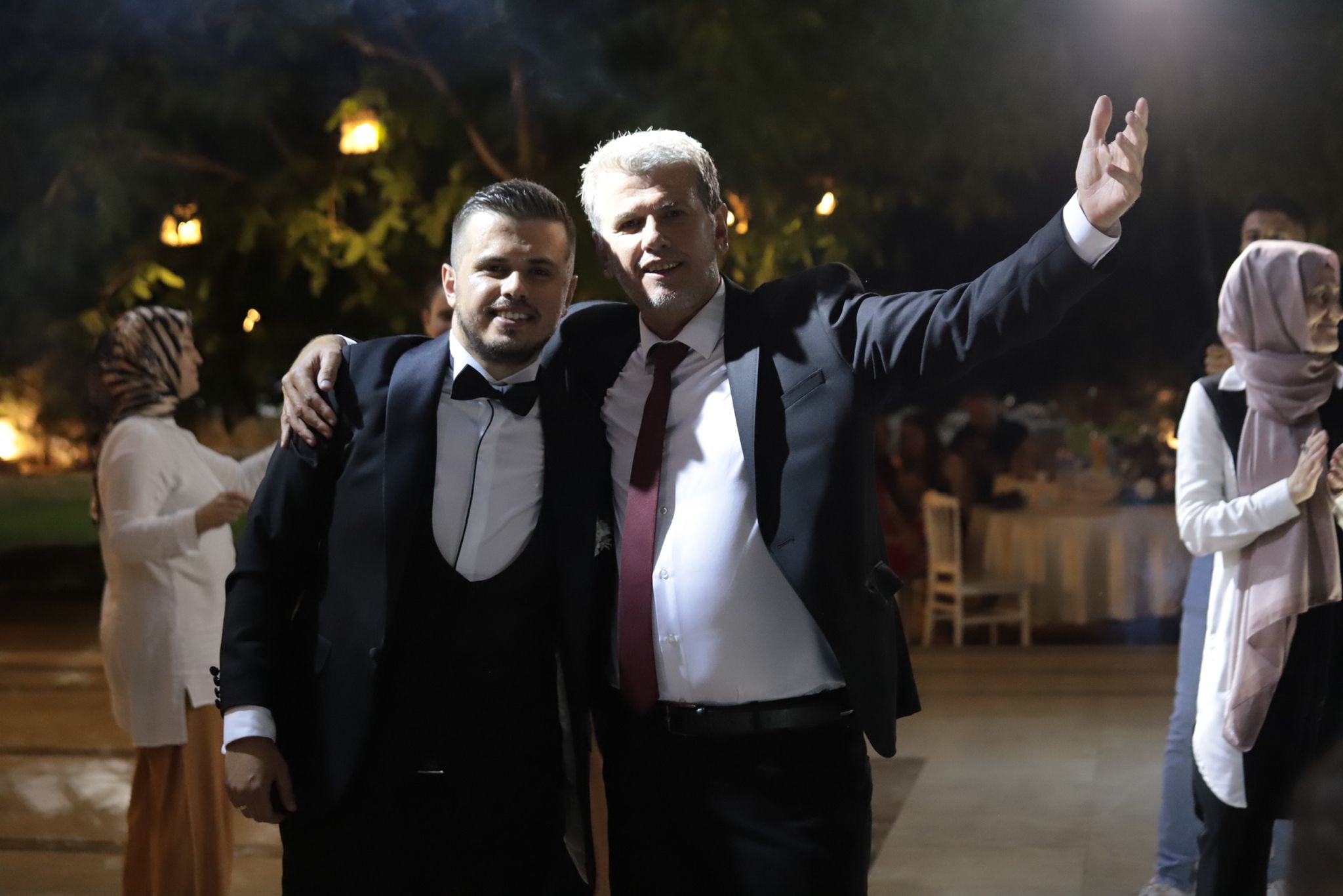 Duran ve Yenginer ailelerinin mutlu günü: Janset ve Kubilay dünya evine girdi