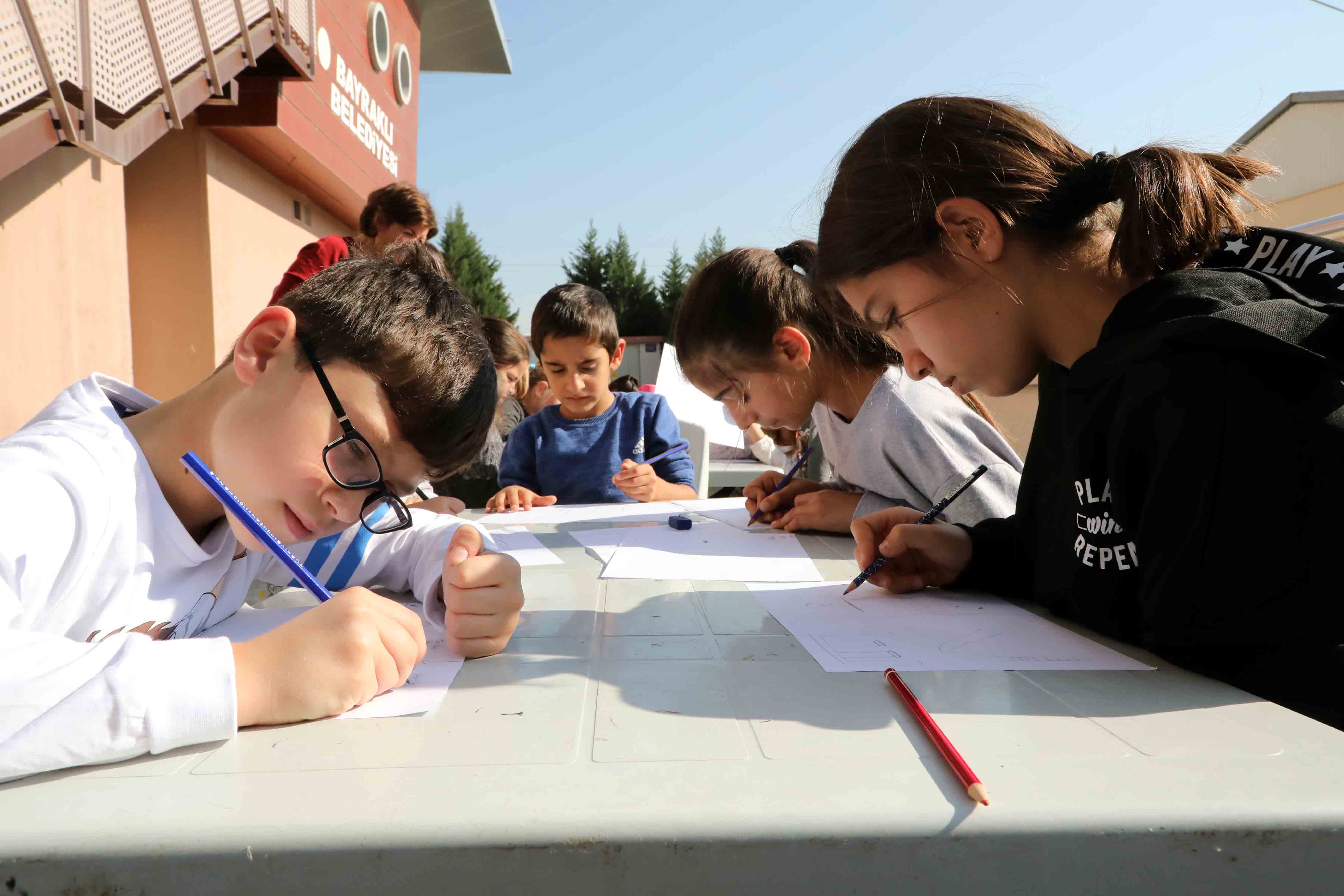 Başkan Sandal: "Çocuklar gözümüzün nuru"