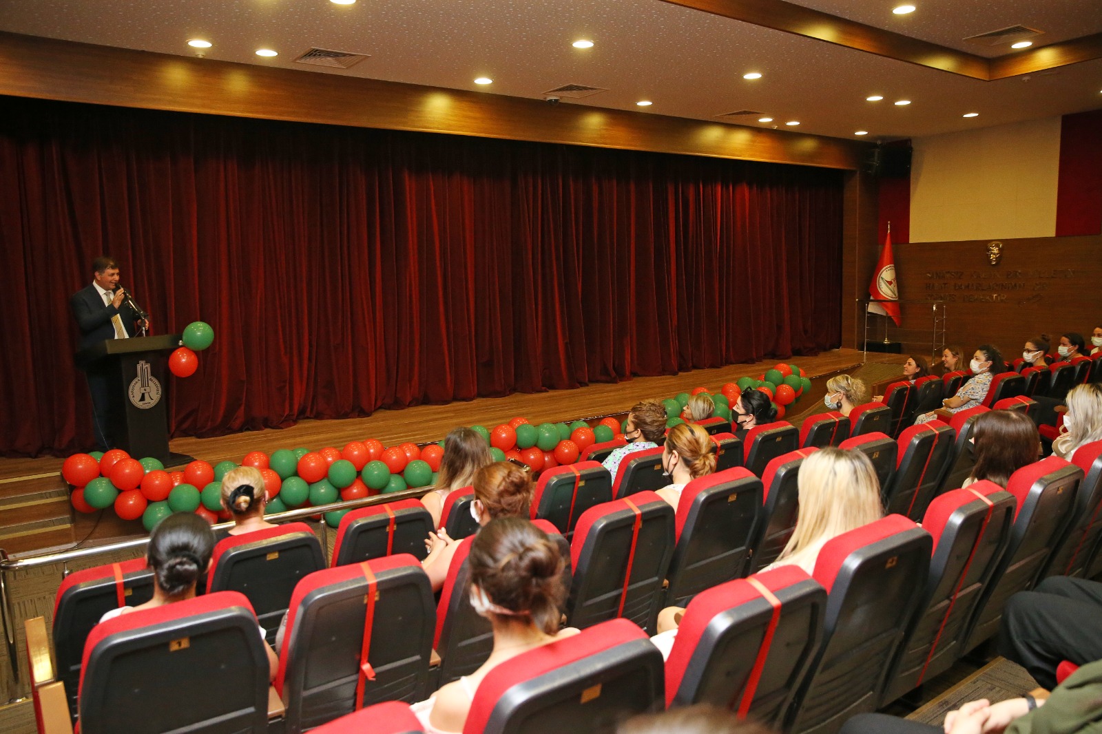 Karşıyaka'da öğretmenlere sanat eğitimi