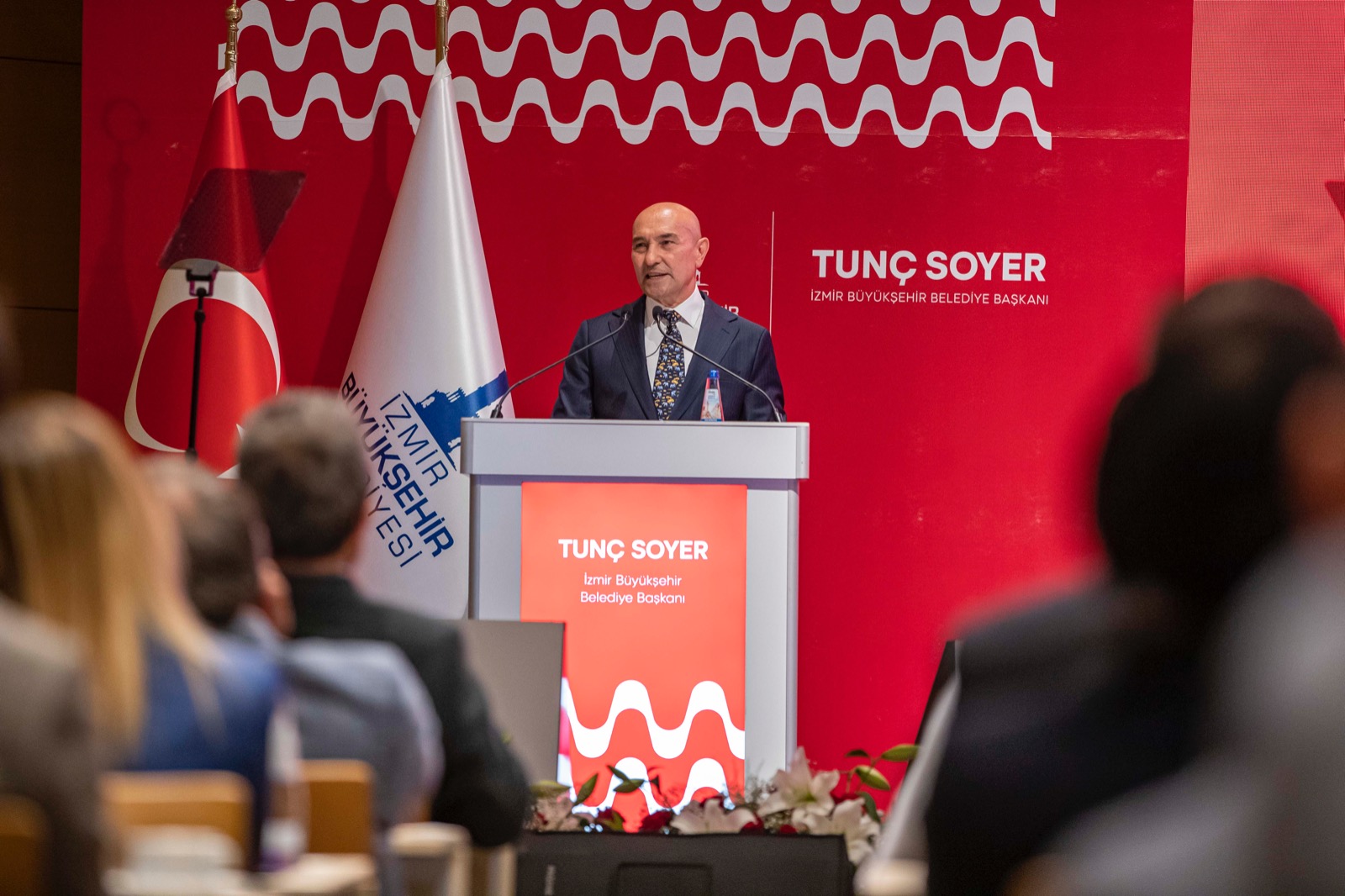 Başkan Soyer lider ile üst yönetimine 3 yılını anlattı...