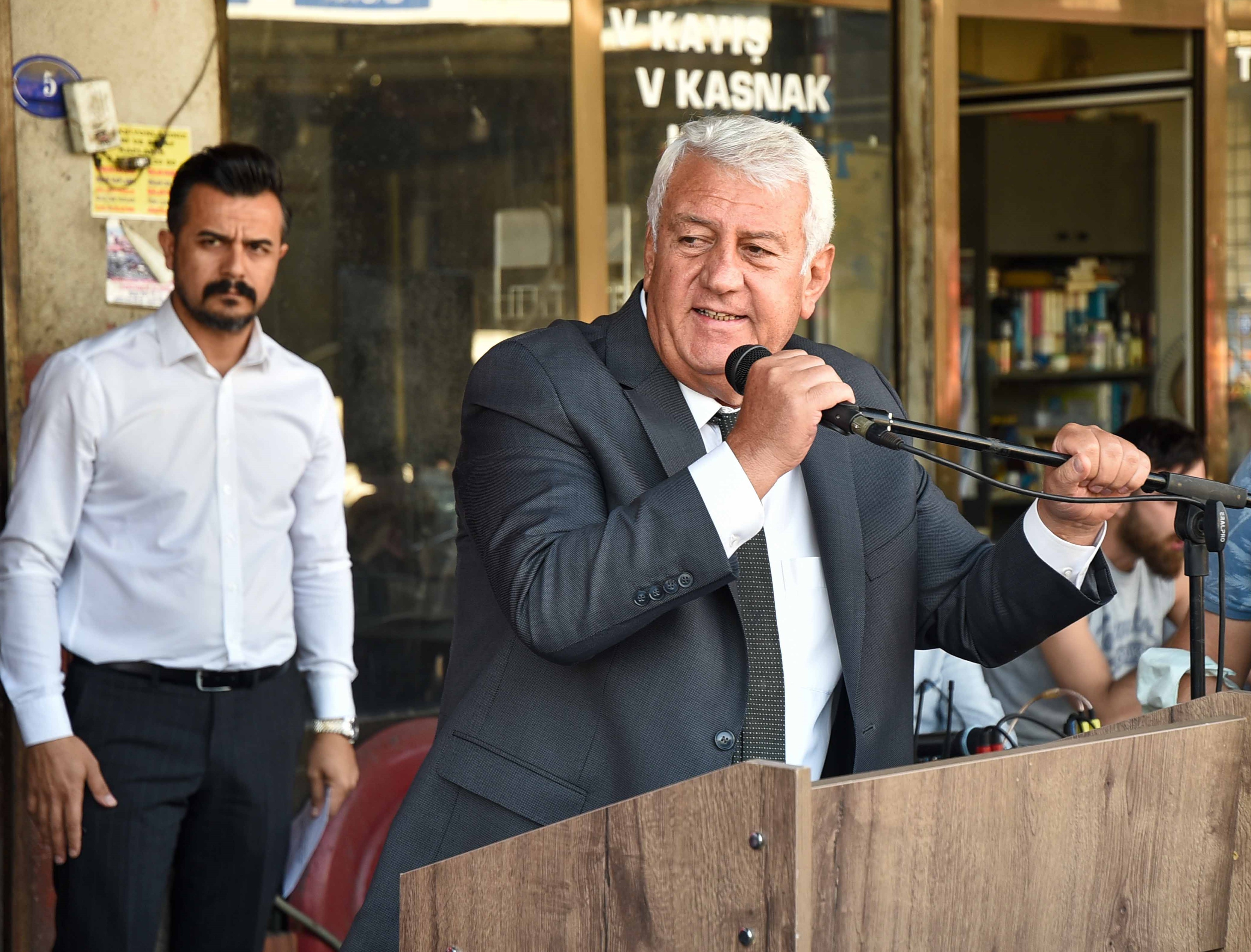 MENEMEN ESNAFI KAHVALTIDA BULUŞTU