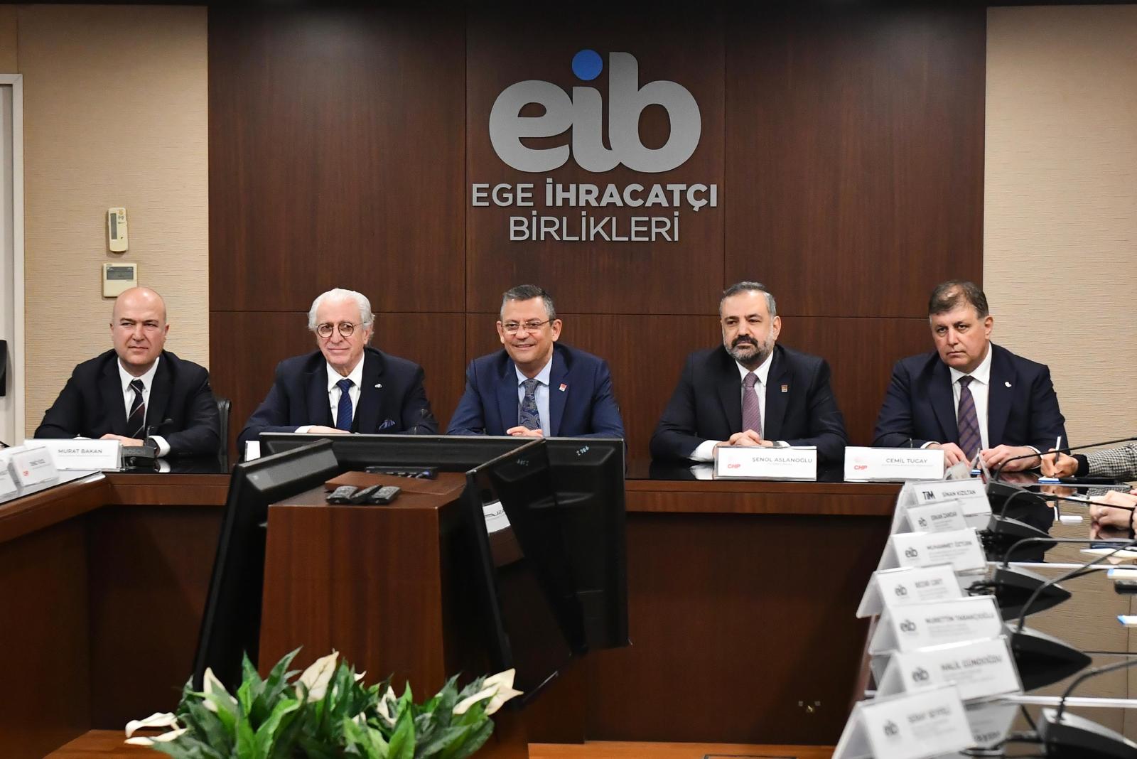 Özgür Özel'den Hamza Dağ'e eleştiri: Panik butonu takılı kalmış