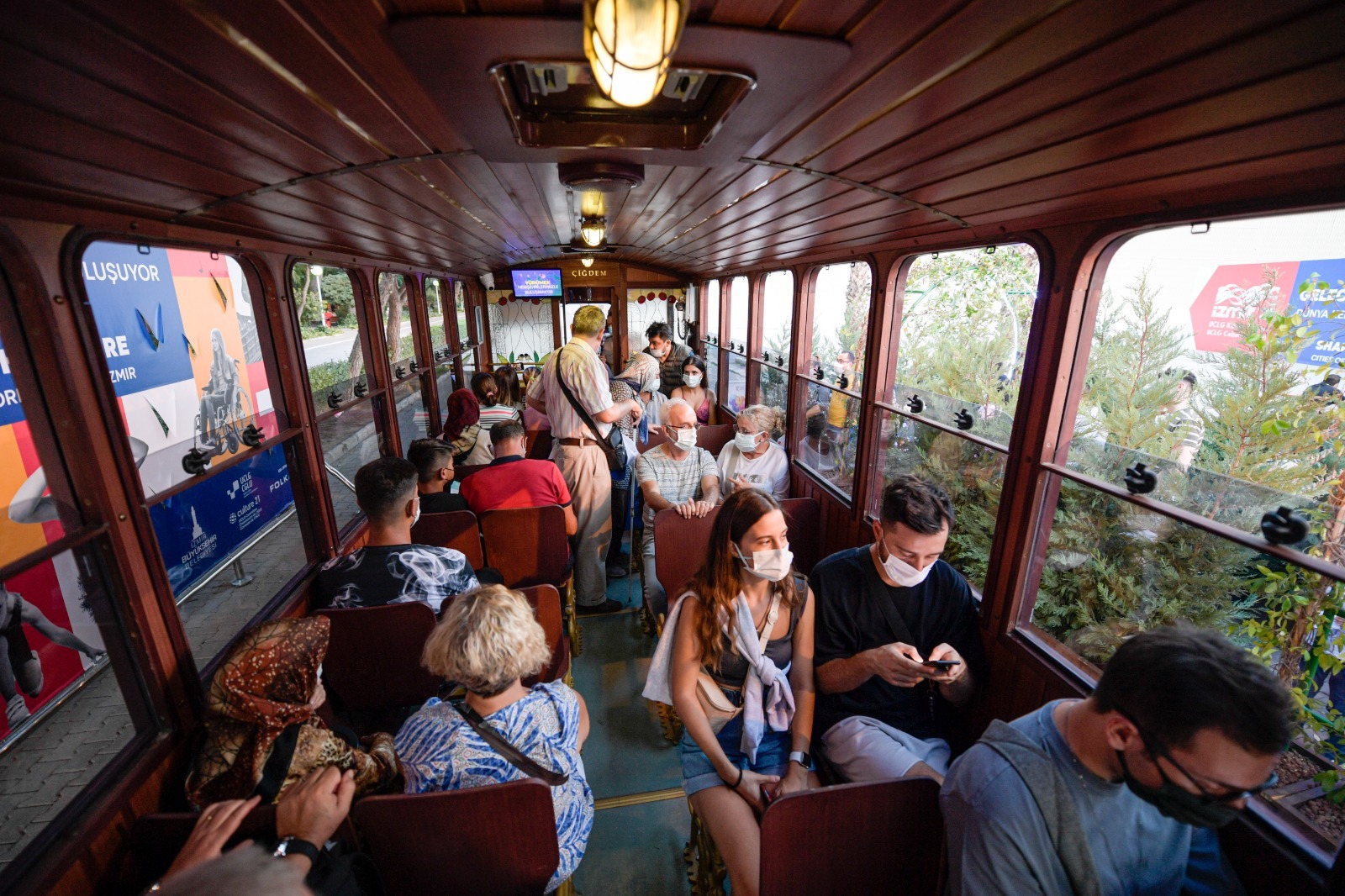 90. İEF'de “Nostaljik Tramvay" keyfi