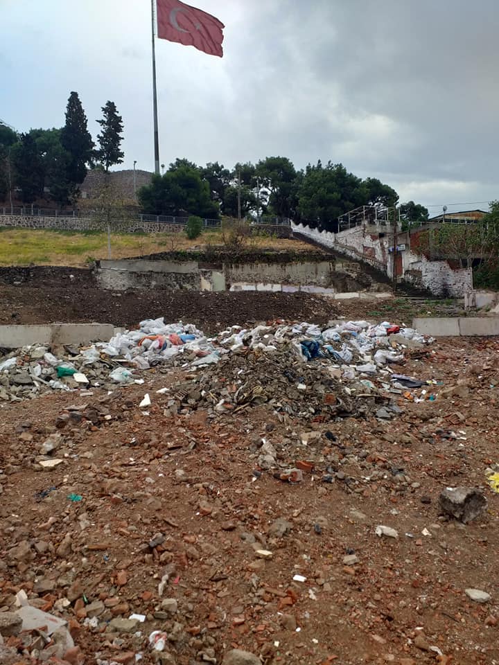 Kadifekale'de çöp manzarası!