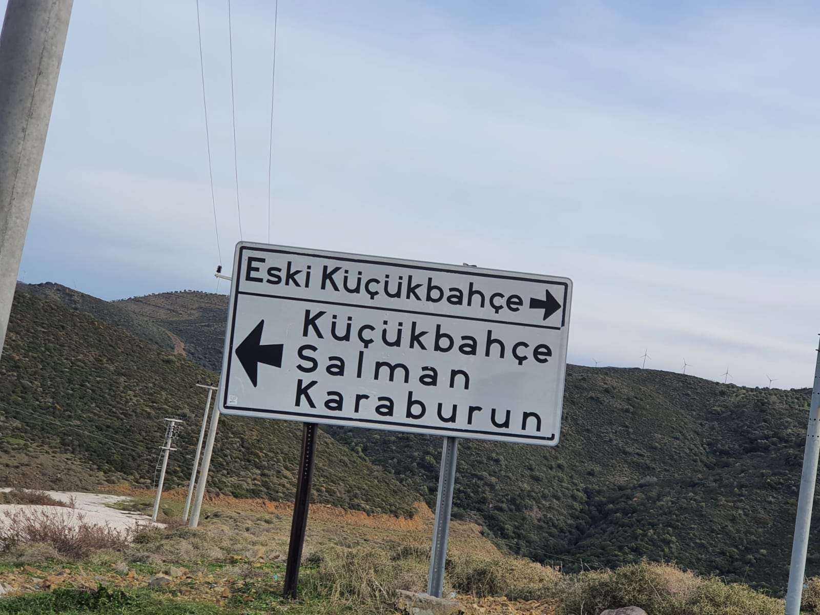 Karaburun yolları köstebek yuvası!