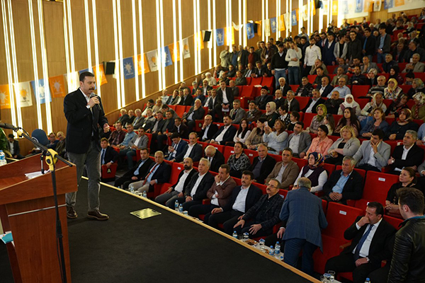 Şengül'den parti içi muhalefete sert uyarı!