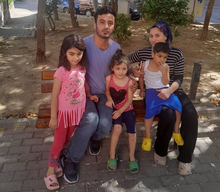 Ev Sahibi Vergi Dairesine Gideceğim Diyerek Başka Evrak İmzalattı, Kiracısını Evden Attı