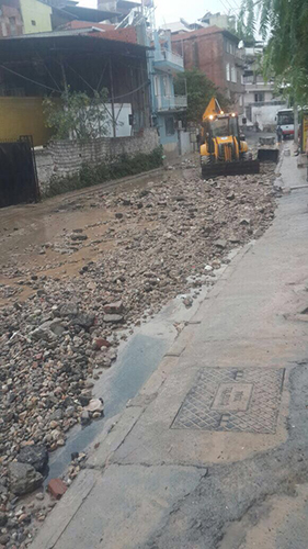 İzmir Aziz'dir Aziz Kalacak...