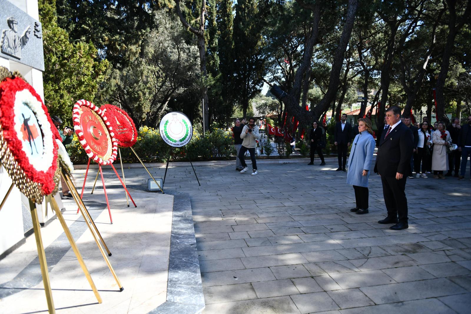 Başkan Tugay'dan resmi tören sitemi