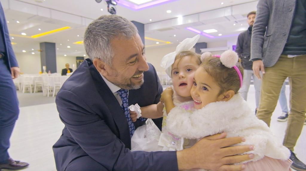 AK Partili Çelik, özel gereksinimli çocukları yalnız bırakmadı