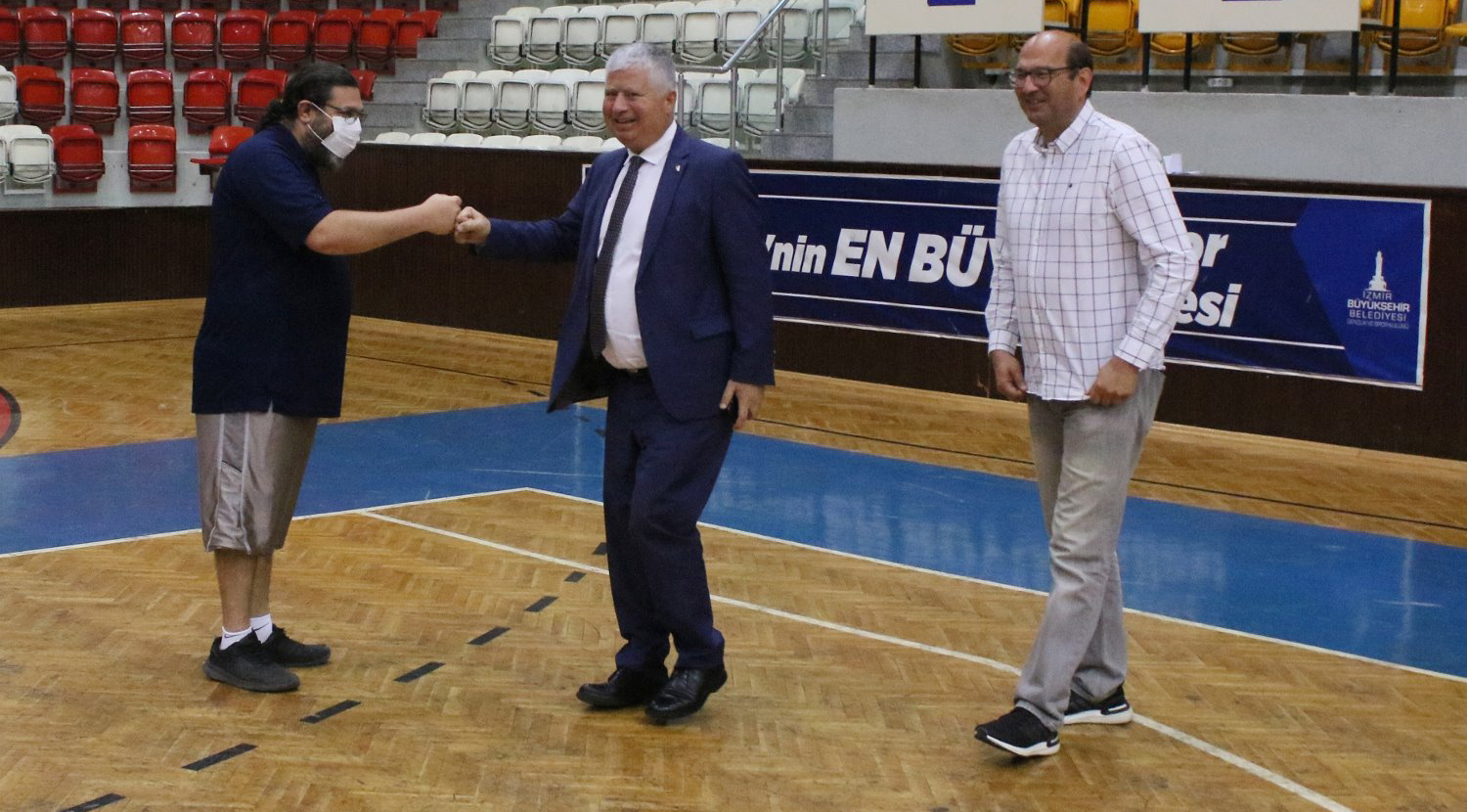 Hedef 5’inci şampiyonluk: Engelleri aşa aşa geliyor