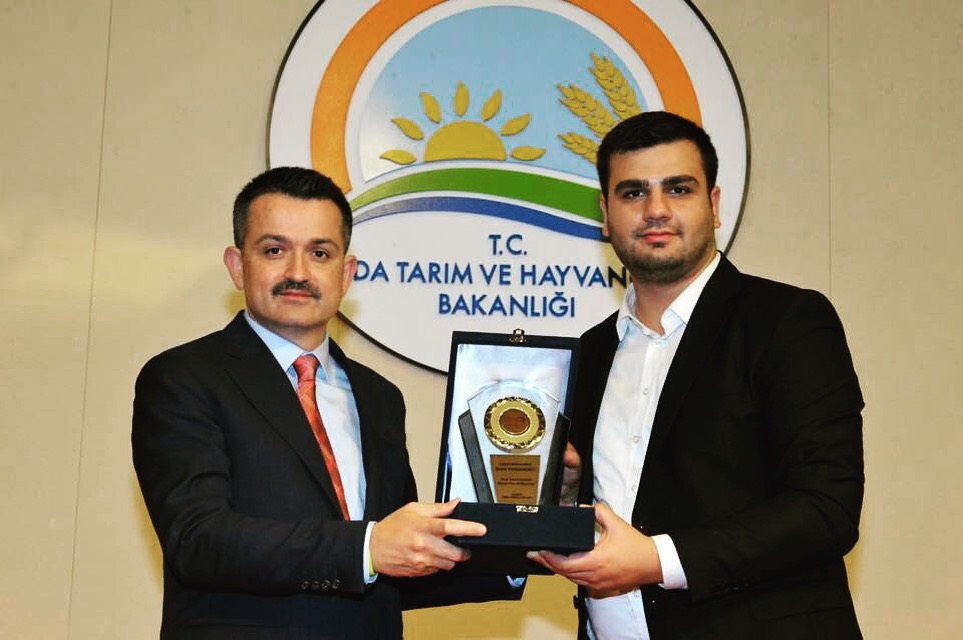 AK Gençlik İzmir'den Ankara çıkarması