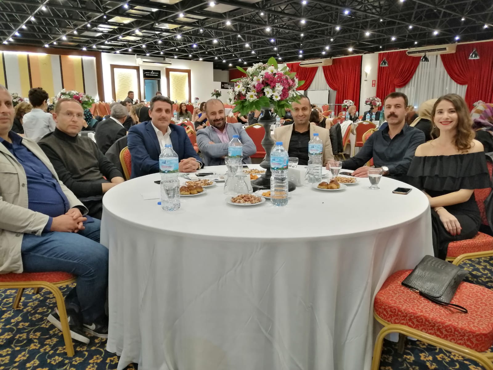 Özinan ve Dönmez ailelerinin mutlu günü