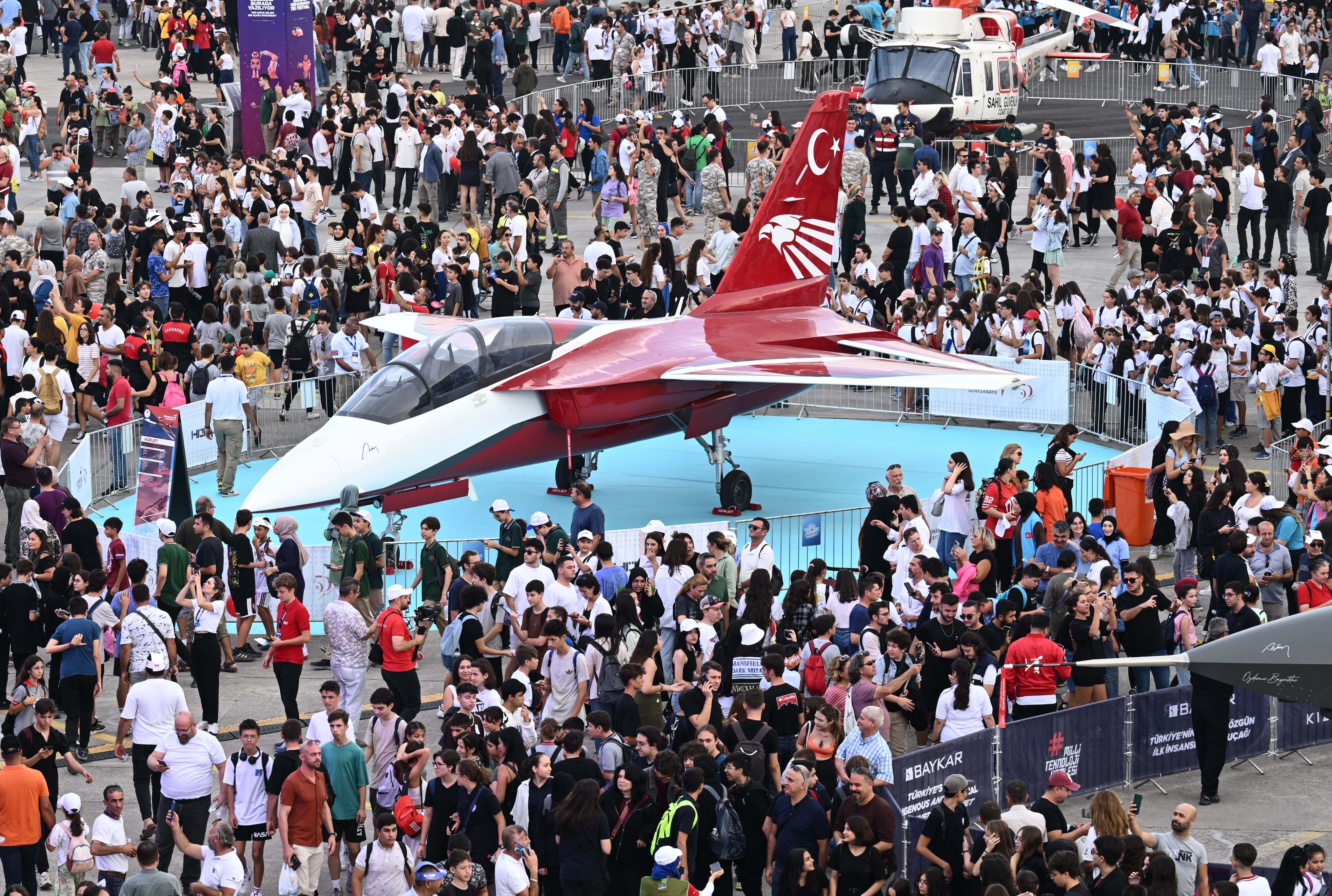 İzmir semalarında TEKNOFEST heyecanı