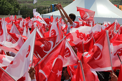 Başbakan Yıldırım Kılıçdaroğlu'na yüklendi... "Yalanın da bir raconu olur değil mi"
