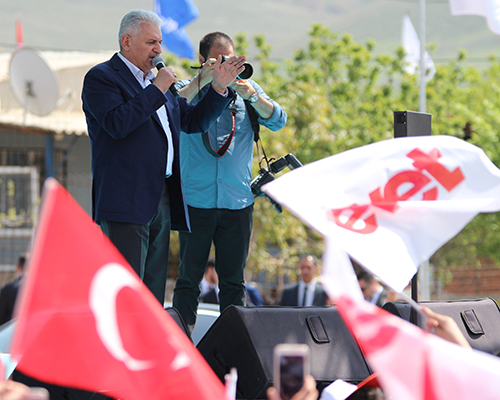 Başbakan Yıldırım Kılıçdaroğlu'na yüklendi... "Yalanın da bir raconu olur değil mi"