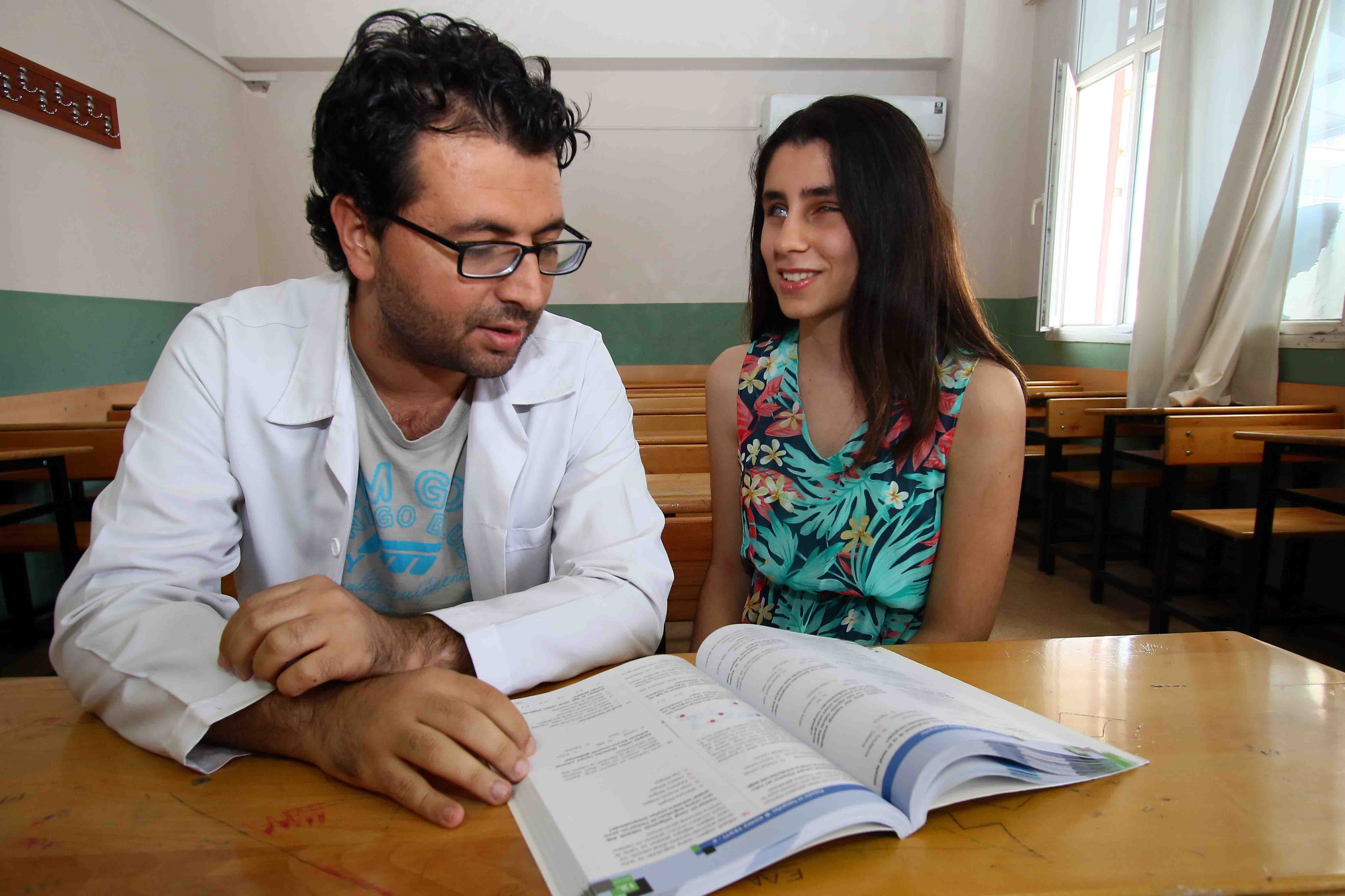 Görme engelli Zümrüt'ten LYS başarısı