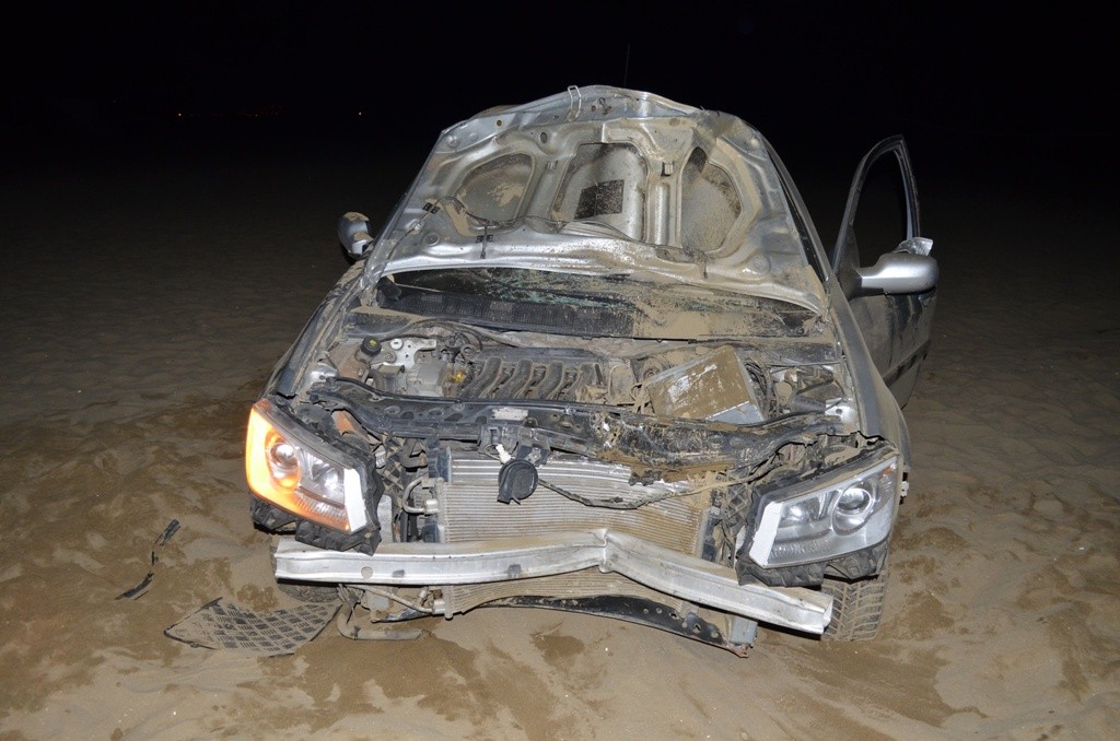 Önce iki kişiye çarptı, sonra sahile uçtu: 1 ölü 1 yaralı