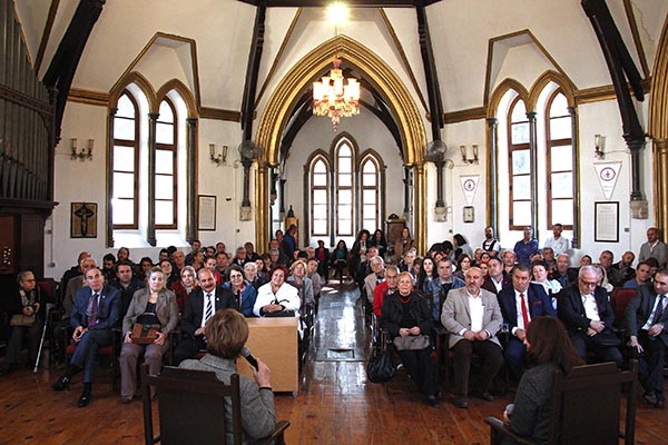 Işılay Saygın Bucalılarla buluştu