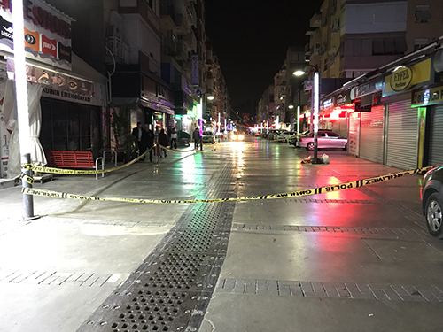 16 yaşındaki genç, tartıştığı 2 kişiyi bıçakladı