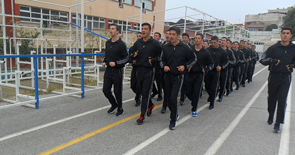 Polis adayları zorlu eğitim sürecinden geçiyor