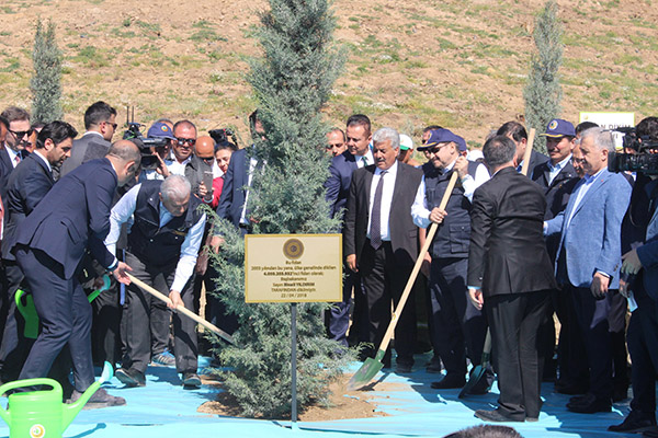 Yıldırım: “Son başbakan olup da gitmiyorum”
