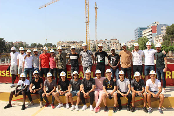 Göztepeli futbolcular, yeni stat inşaatını gezdi