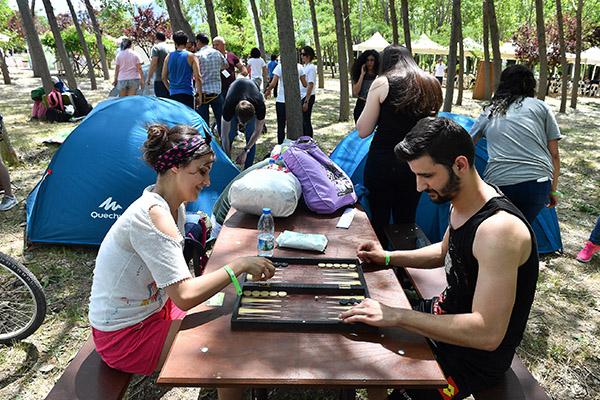 İzmir'e gezgin akını