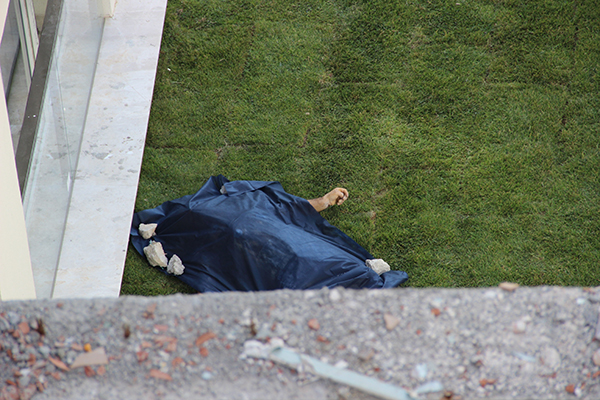 4'üncü kattan düşen inşaat işçisi öldü