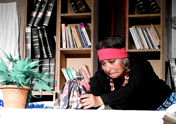 Çeşme'de tiyatro keyfi