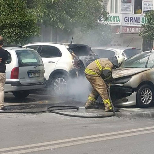 Benzin kaçağından araç alev aldı