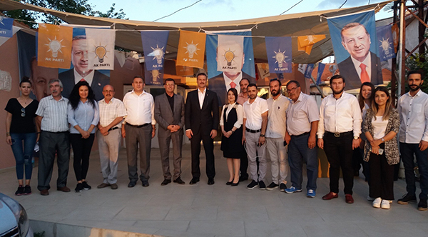 Alpay Özalan’dan Foça çıkarması