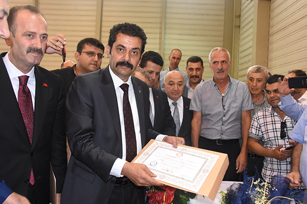 MHP'li vekiller mazbatalarını aldı