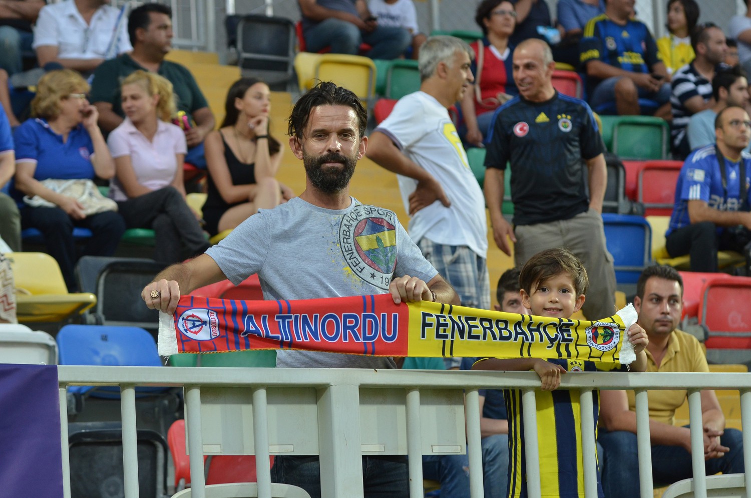 İzmir'de kardeş payı: 1-1