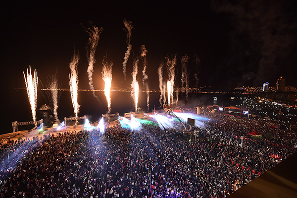 İzmir küllerinden doğduğu günü kutlayacak