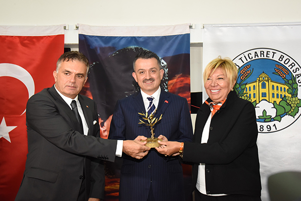 Kuru üzüm ve kuru incirde ilk ürün töreni