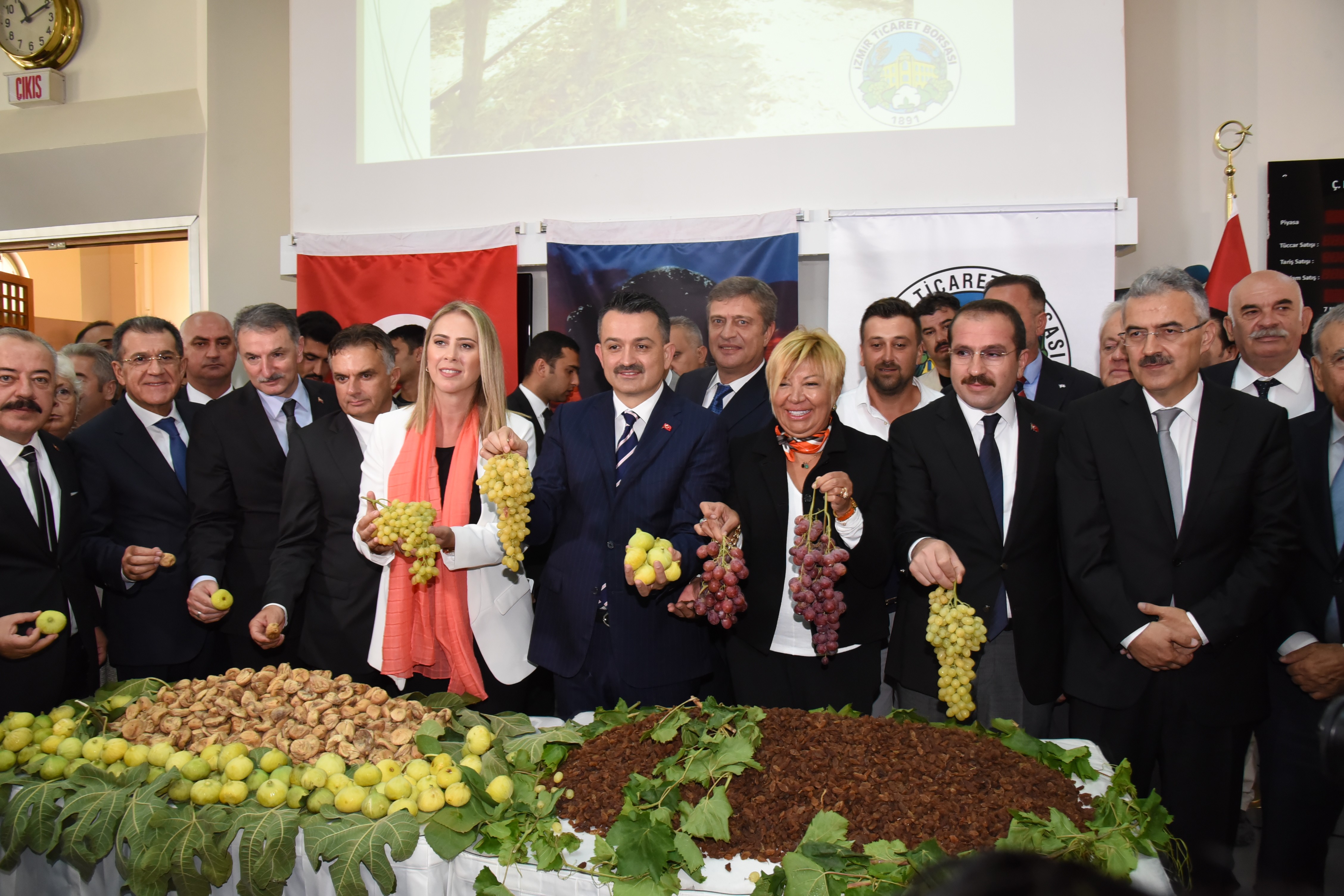 Kuru üzüm ve kuru incirde ilk ürün töreni