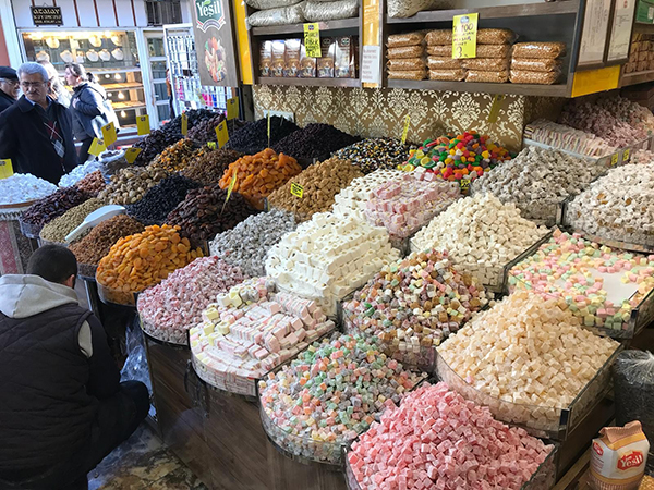 İzmir'de yılbaşı hareketliliği