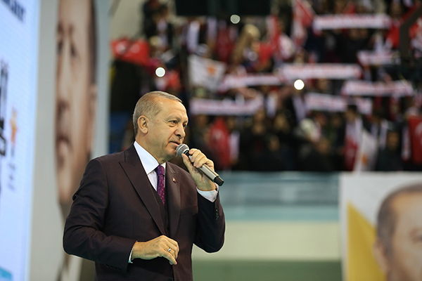 Cumhurbaşkanı Erdoğan AK Parti'nin İzmir adaylarını açıkladı