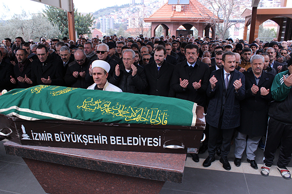 Bakan Albayrak’a Sevgi Yolu’nda sevgi seli