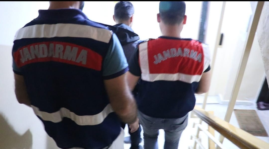 İzmir merkezli 26 ilde eş zamanlı FETÖ operasyonu